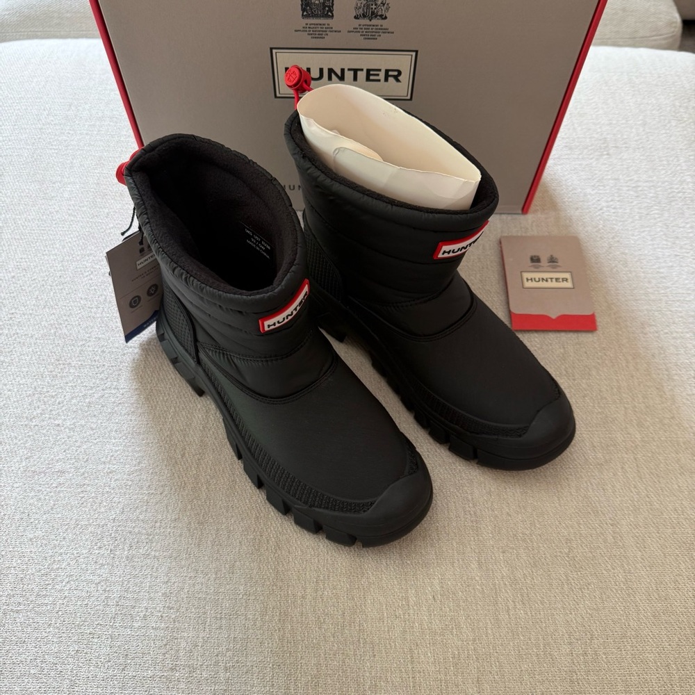 NIB HUNTER Women’s W Intrepid Short Snow Boot